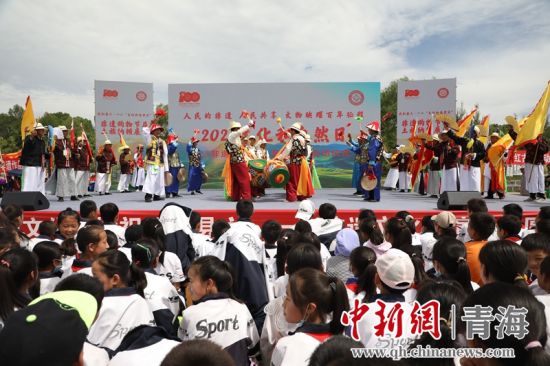 ͼΪ»î¶¯ÏÖ³¡¡£Ê¯ÑÓÊÙ Éã ͼΪ»î¶¯ÏÖ³¡¡£Ê¯ÑÓÊÙ Éã