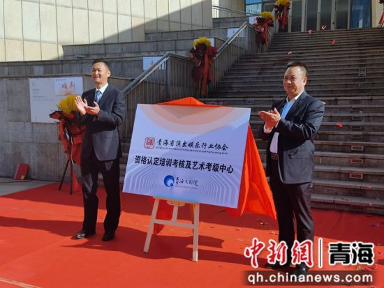 ͼΪ������ʽ�ֳ����ź�����