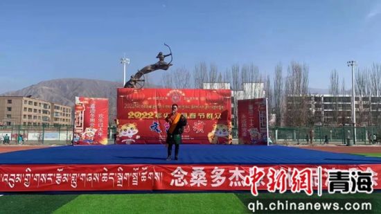 ͼΪ�ݳ����ֳ���������ͼ