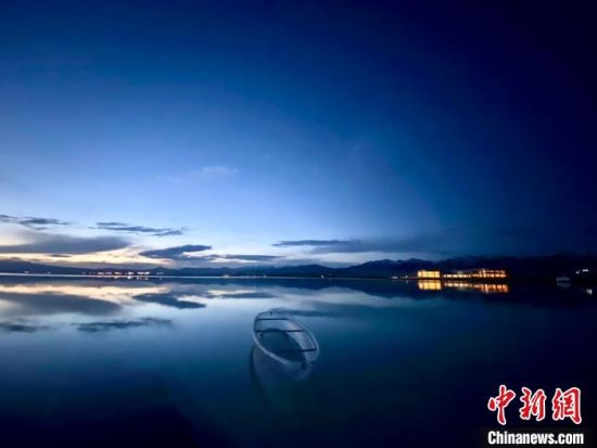 ͼΪ�ຣ�迨���Ҽ�ž���������� ��