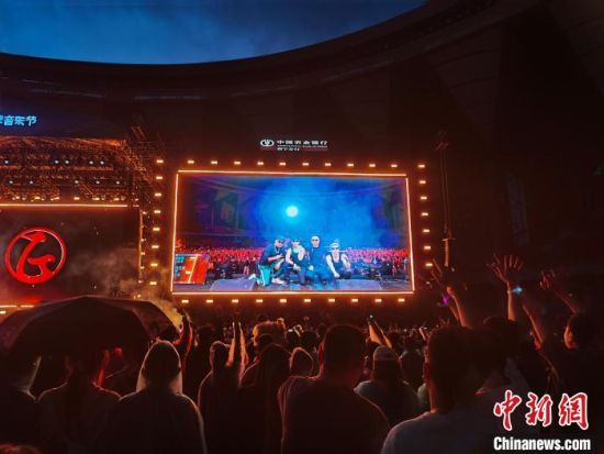 ͼΪ���ֽ��ֳ����ź��� ��