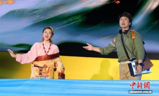 ͼΪ���־��Ϻ���ƪ�¡�����ңԶ�ĵط�����������