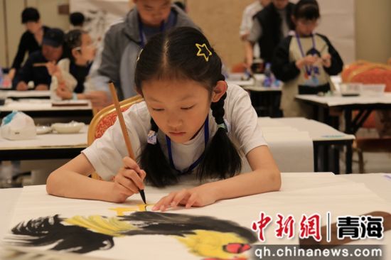 ͼΪ�ڶ��� ��ӯ������ �黭���������ֳ��� ����������ͼ